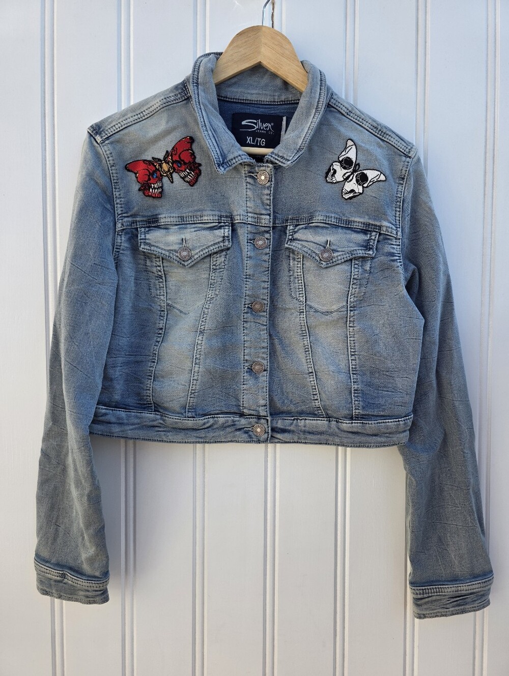 Silver Jeans Co. Cropped Light Wash Denim Patched Skull Gothic Jacket XL